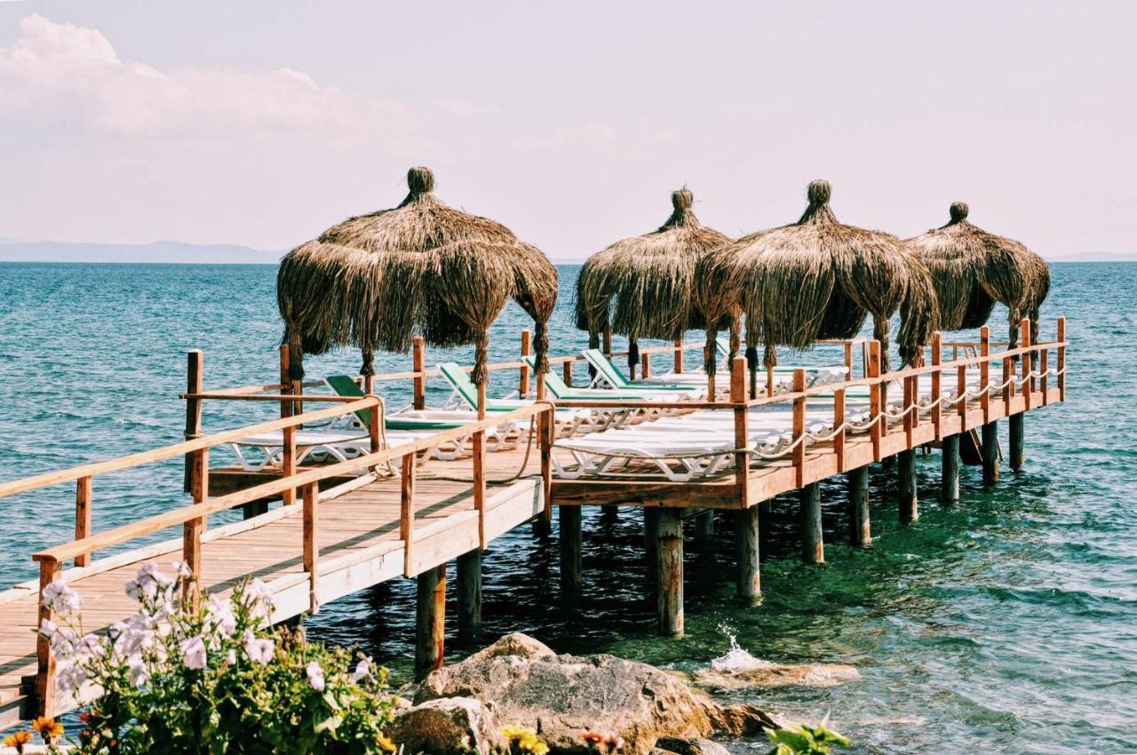 Kervan Tatil Koeyue Едремит Екстериор снимка