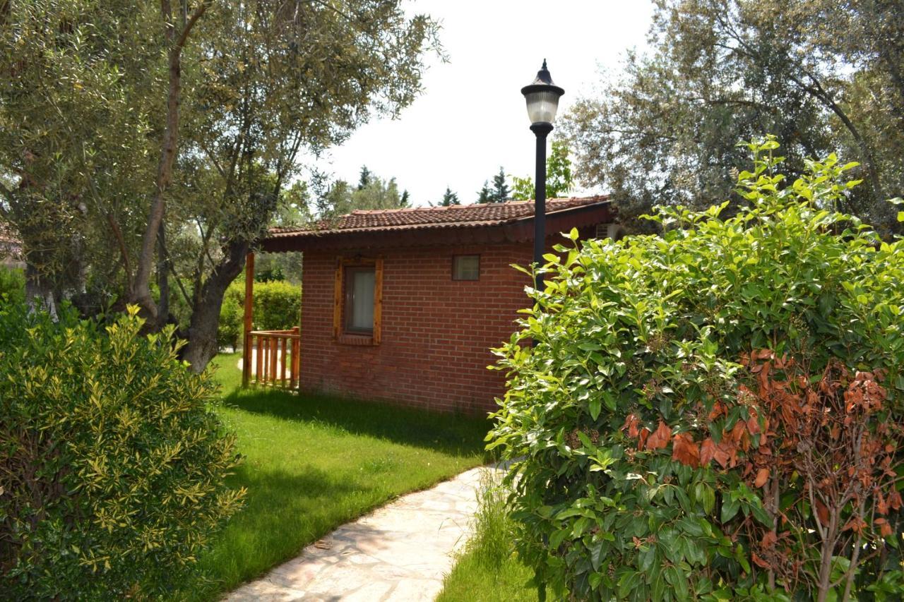 Kervan Tatil Koeyue Едремит Екстериор снимка