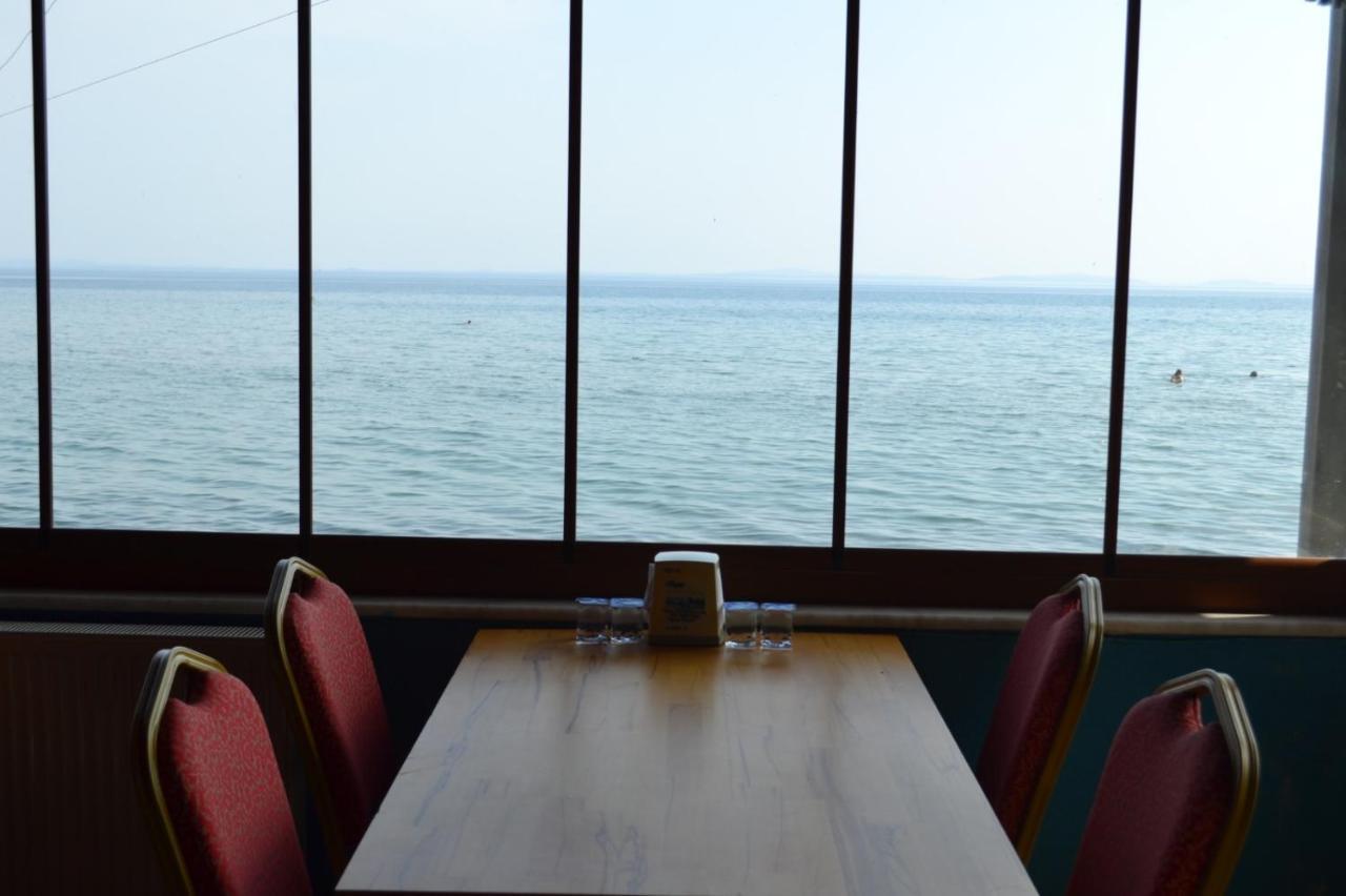 Kervan Tatil Koeyue Едремит Екстериор снимка