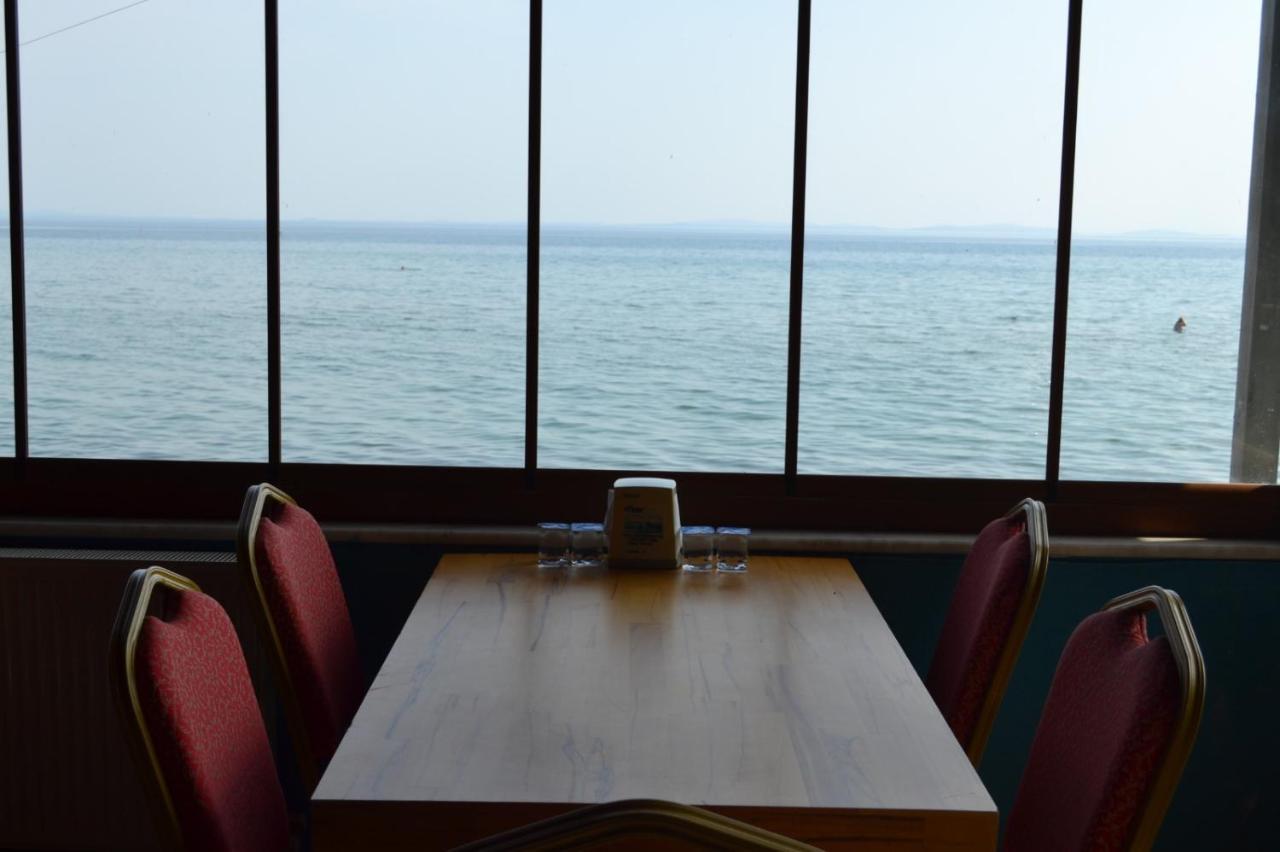Kervan Tatil Koeyue Едремит Екстериор снимка