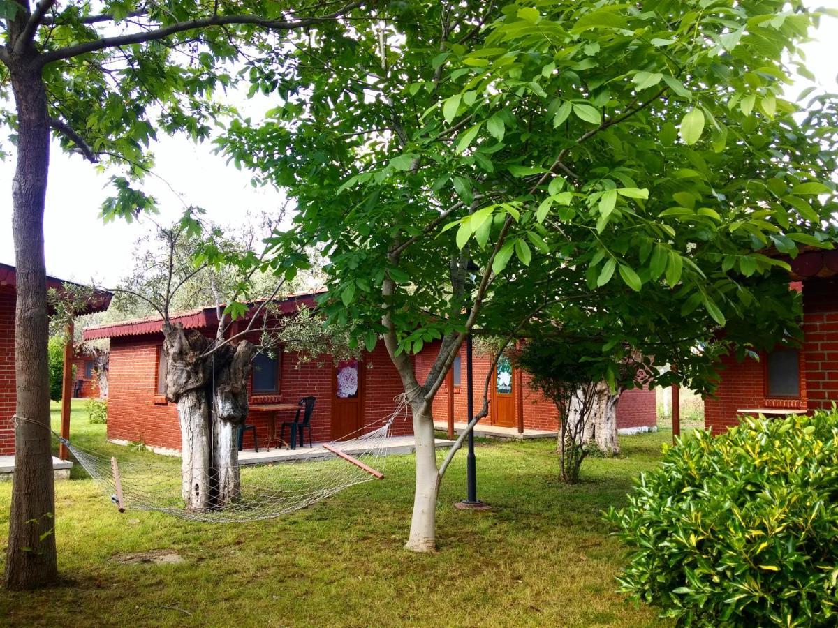 Kervan Tatil Koeyue Едремит Екстериор снимка
