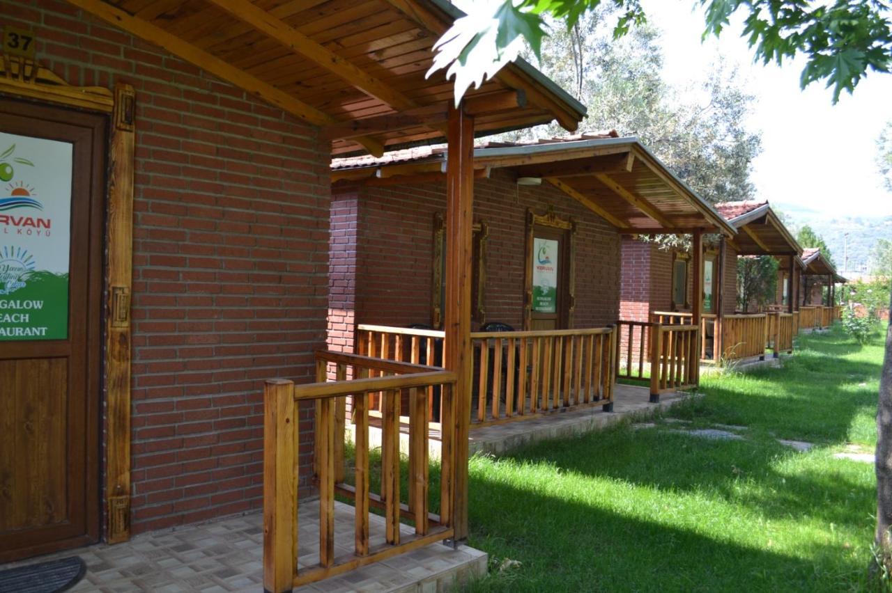 Kervan Tatil Koeyue Едремит Екстериор снимка