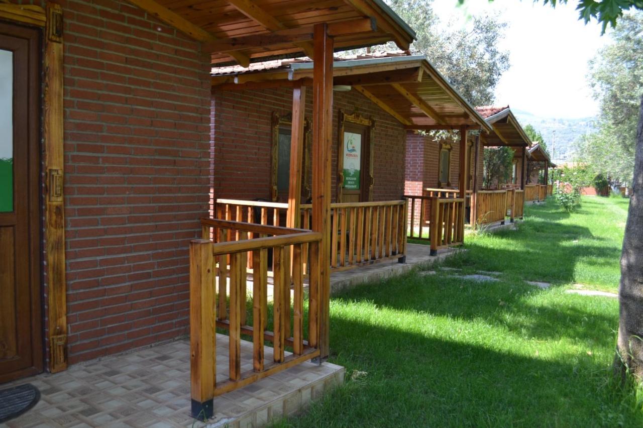 Kervan Tatil Koeyue Едремит Екстериор снимка